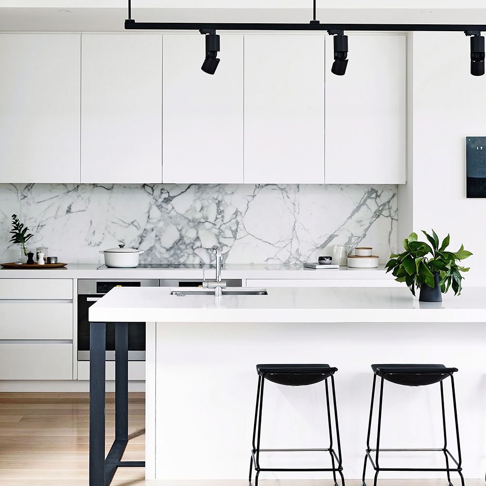 Светодиодный светильник Feron AL114 трековый однофазный на шинопровод 10W 4000K 35 градусов желтый