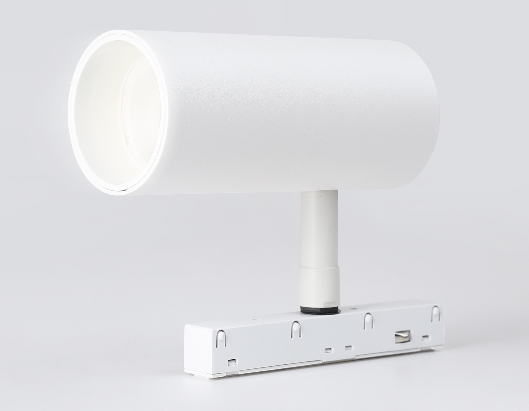 Трековый низковольтный светильник GL3819 WH белый IP20 10W 4200K 48V 24° D47*128