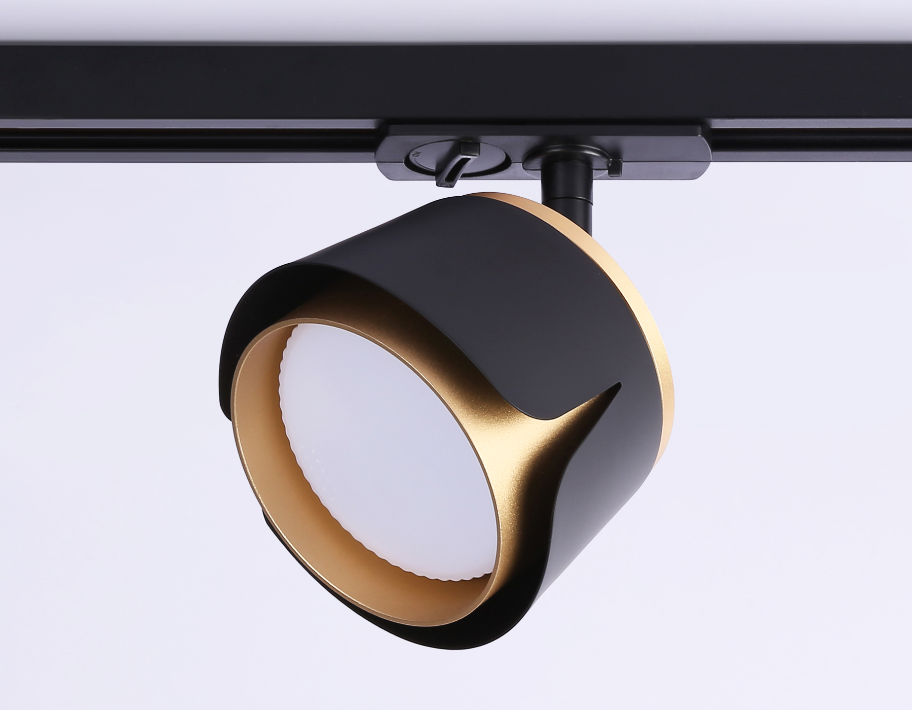 Трековый светильник Ambrella GL5344 BK/GD черный/золото GX53 D100*66