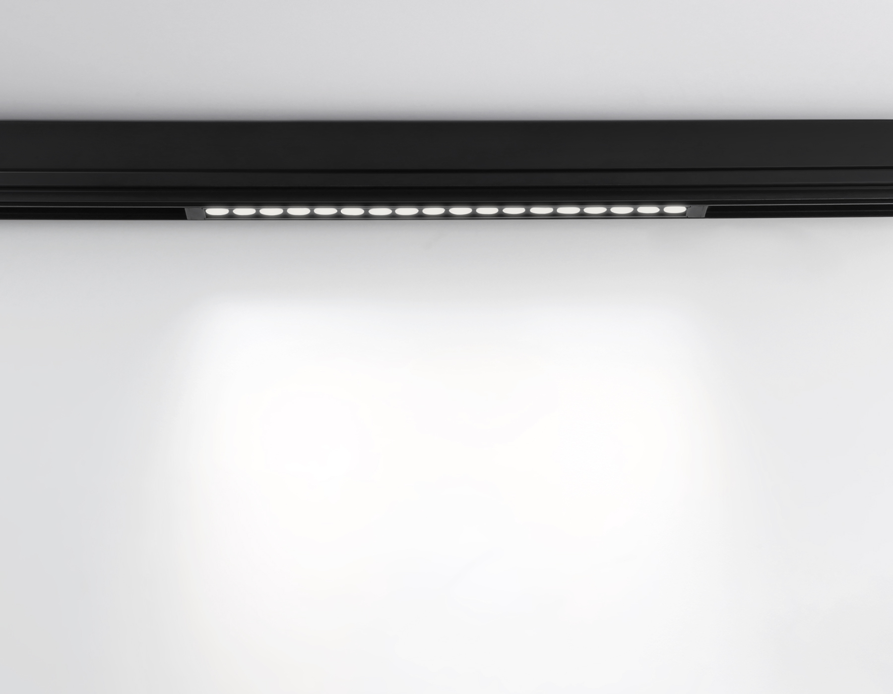 GL1314 BK черный IP20 24W 3000K-6400K 220V 24° 455*25*42 (Без ПДУ)