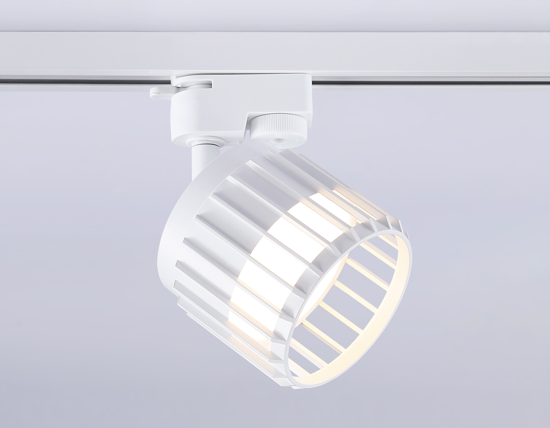 Трековый светильник Ambrella GL5348 WH белый GX53 D100*80